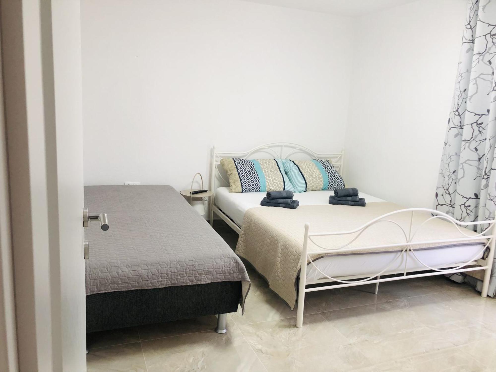 Apartmani Ema Trogir Eksteriør bilde