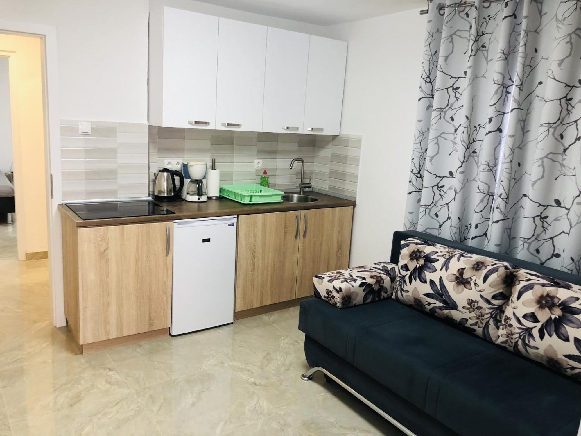 Apartmani Ema Trogir Eksteriør bilde