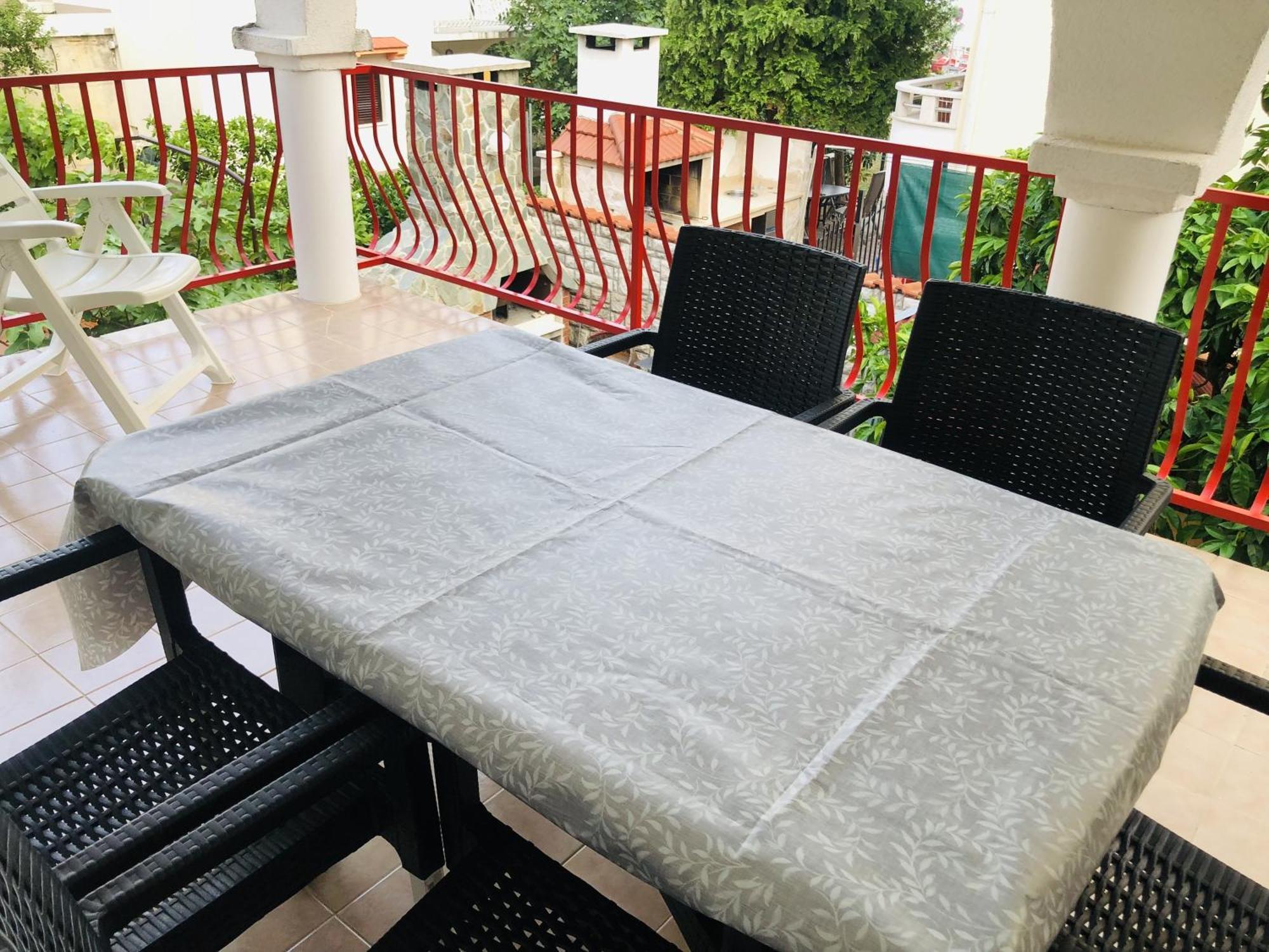 Apartmani Ema Trogir Eksteriør bilde